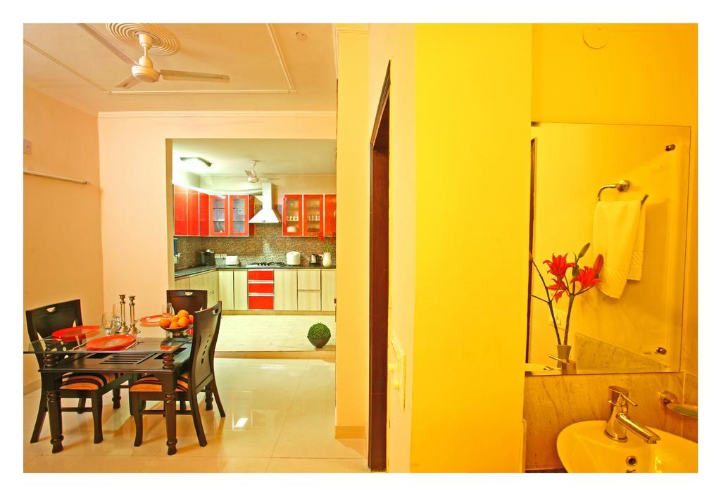 Evergreen 2Bhk Service Apartment Vasant Kunj Fortis Ilbs ニューデリー エクステリア 写真